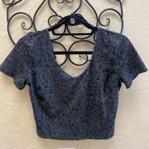 Women's Crop Lululemon Athletic Shirt